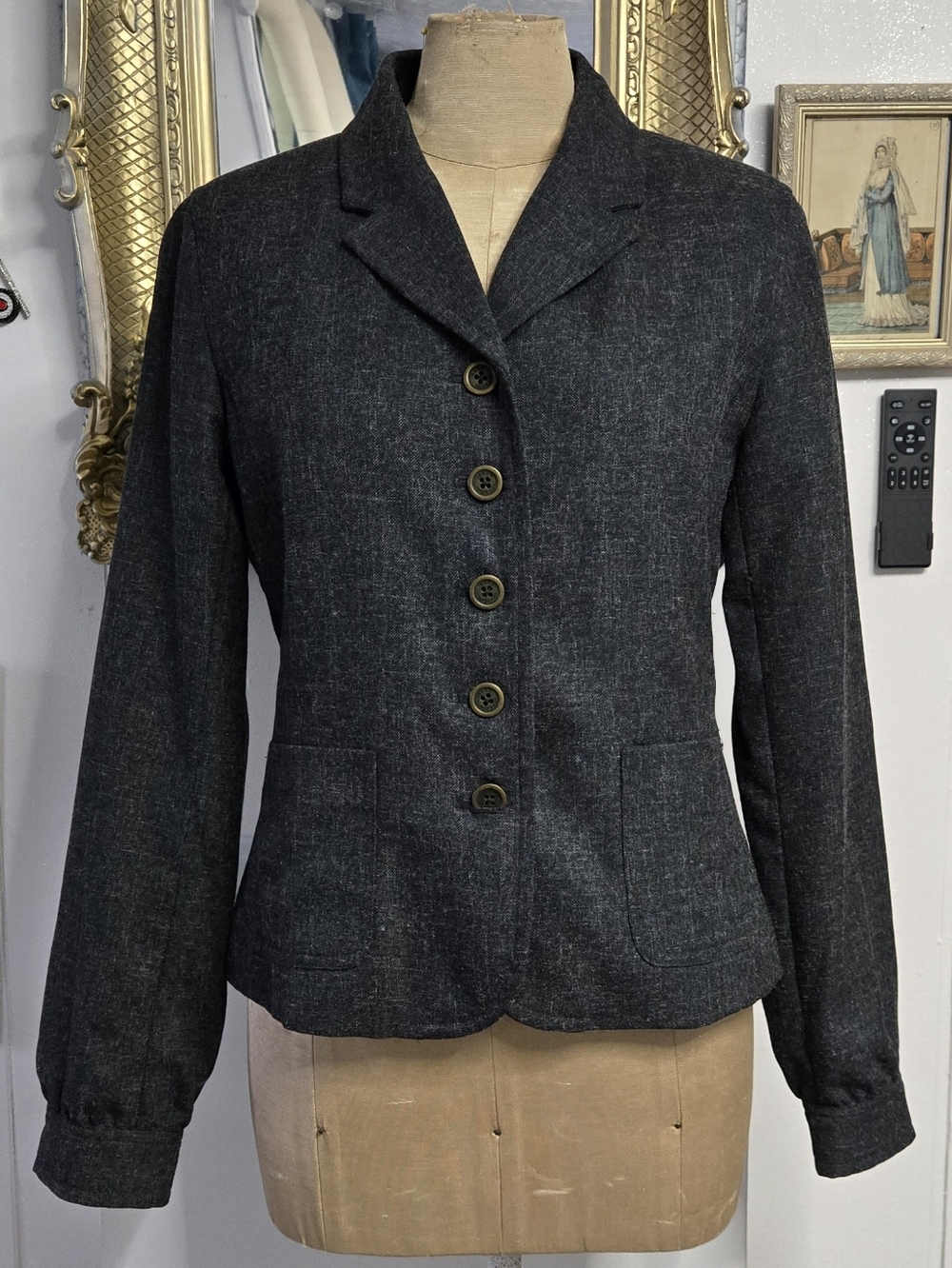 Isaac Mizrahi Dark Charcoal Gray Button-Front Blazer